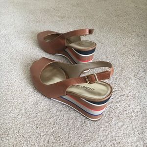 NWOT Antonio Melani wedges
